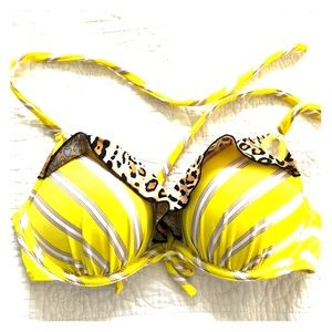 Victoria’s secret bikini top 32C
